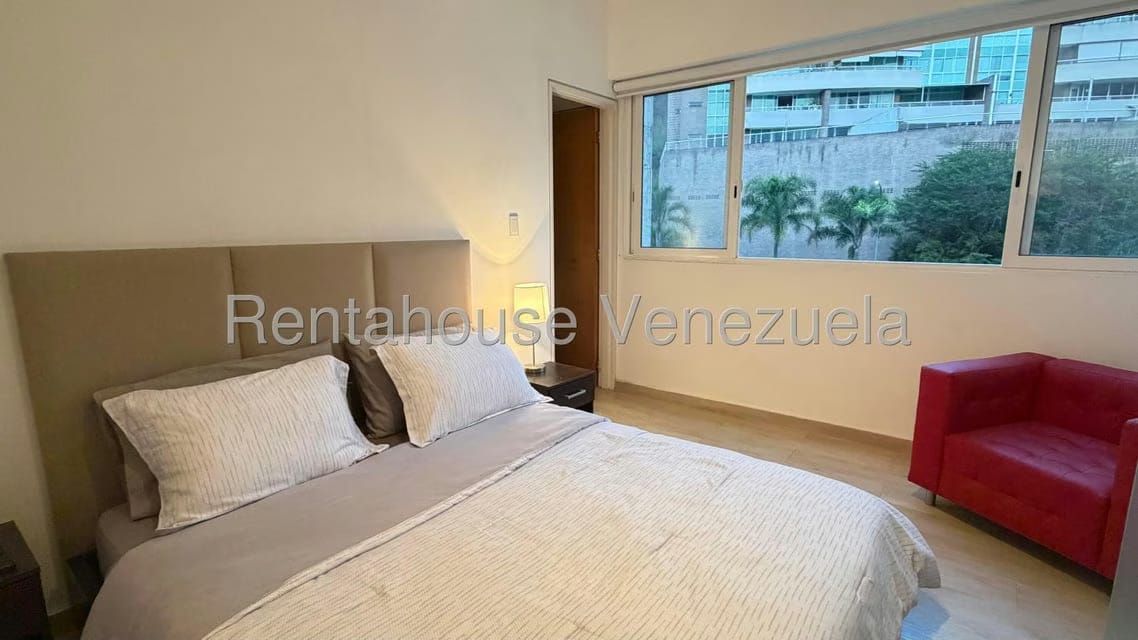Apartamento (1 Nivel) en Venta en Solar del Hatillo, Distrito Metropolitano - 19