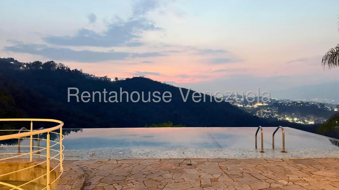 Apartamento (1 Nivel) en Venta en Solar del Hatillo, Distrito Metropolitano - 25