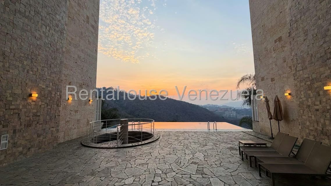 Apartamento (1 Nivel) en Venta en Solar del Hatillo, Distrito Metropolitano - 4