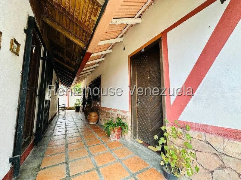 Casa (Colonial) en Venta en La Colonia Tovar, Aragua - 17