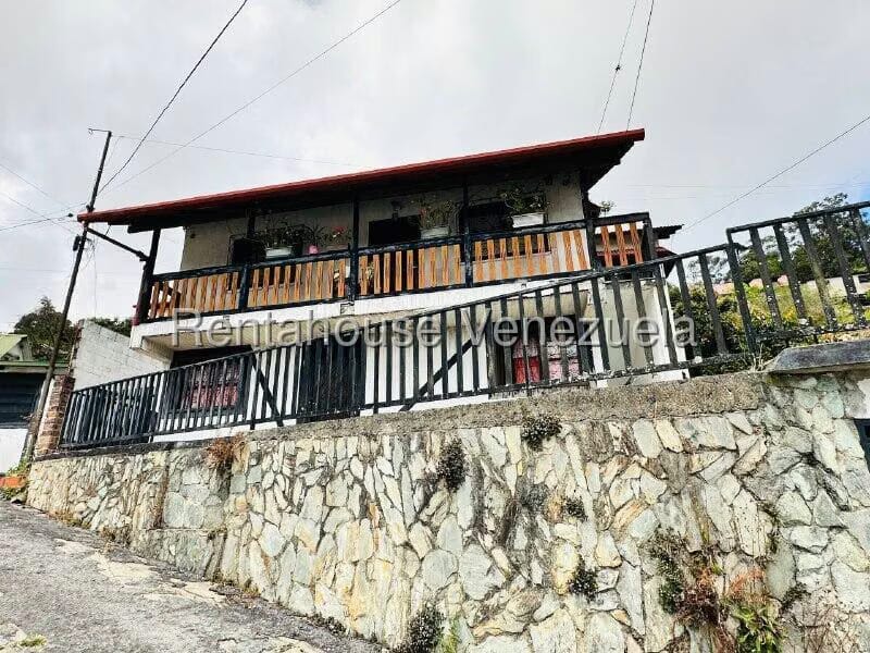 Casa (Colonial) en Venta en La Colonia Tovar, Aragua - 35