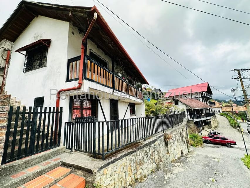 Casa (Colonial) en Venta en La Colonia Tovar, Aragua - 37