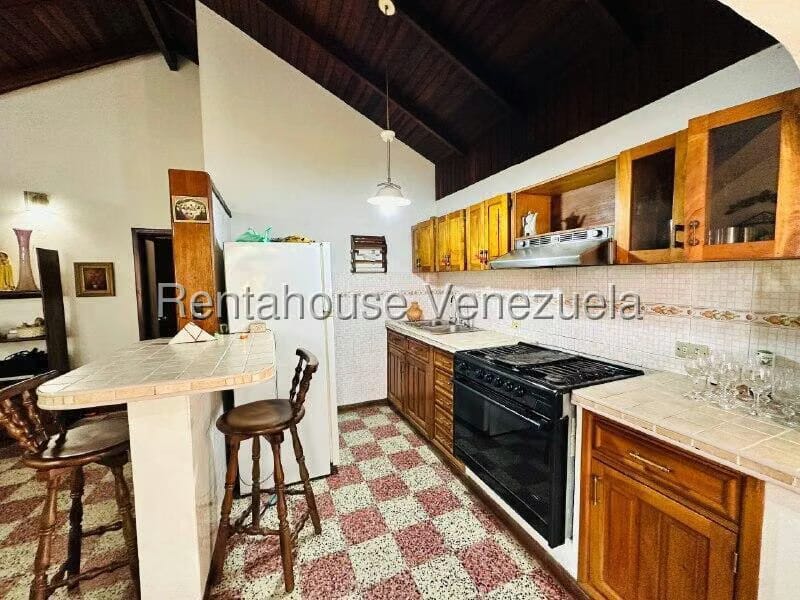 Casa (Colonial) en Venta en La Colonia Tovar, Aragua - 5