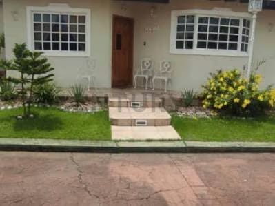 SE VENDE casa en Urbanismo Sector Juanico
