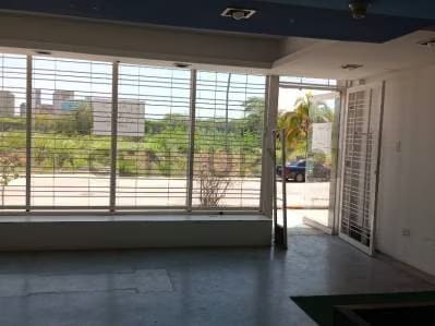 LOCAL COMERCIAL CENTRO EMPRESARIAL AB - 7