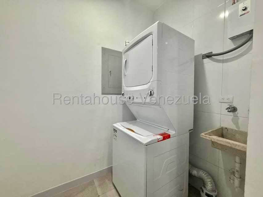 Apartamento (1 Nivel) en Alquiler en Los Naranjos de Las Mercedes, Distrito Metropolitano - 9