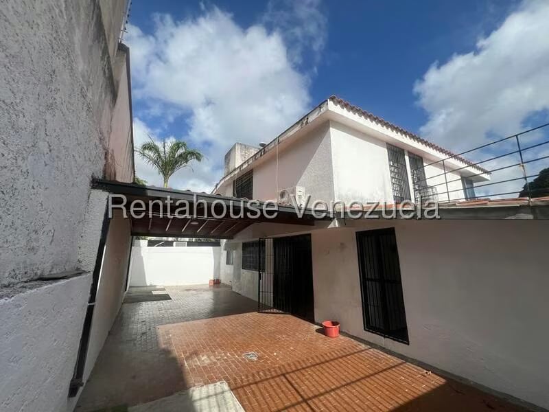 Casa (Duplex) en Alquiler en La Trinidad, Distrito Metropolitano - 13