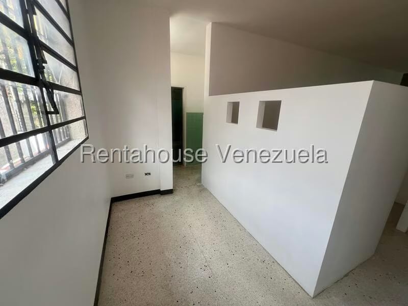 Casa (Duplex) en Alquiler en La Trinidad, Distrito Metropolitano - 20