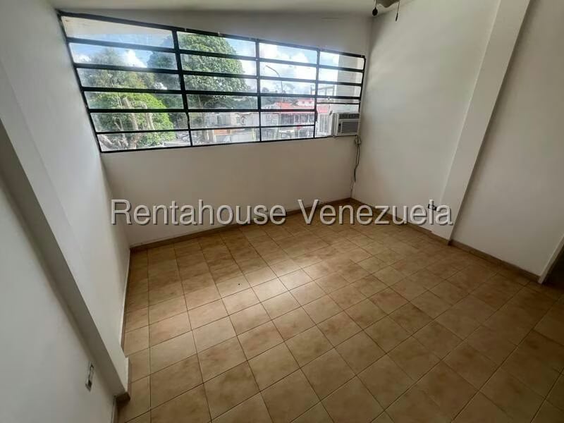 Casa (Duplex) en Alquiler en La Trinidad, Distrito Metropolitano - 24