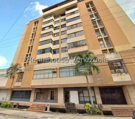 Comercial (Local Comercial) en Alquiler en Los Colorados, Carabobo - 9