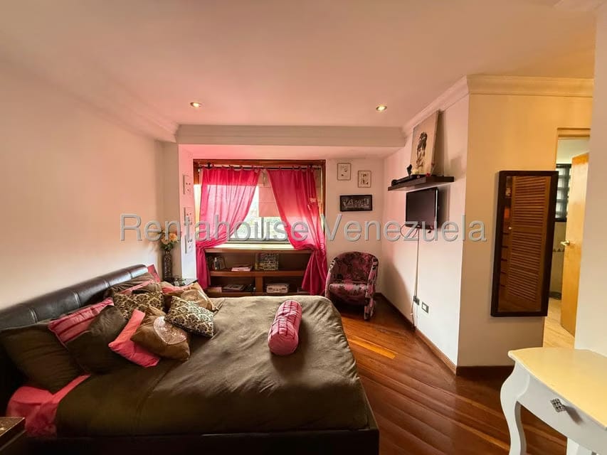 Apartamento (Penthouse) en Venta en Los Chorros, Distrito Metropolitano - 30