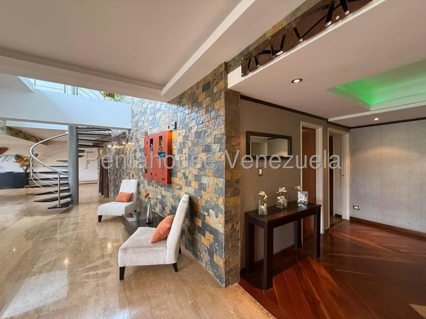 Apartamento (Penthouse) en Venta en Los Chorros, Distrito Metropolitano - 4