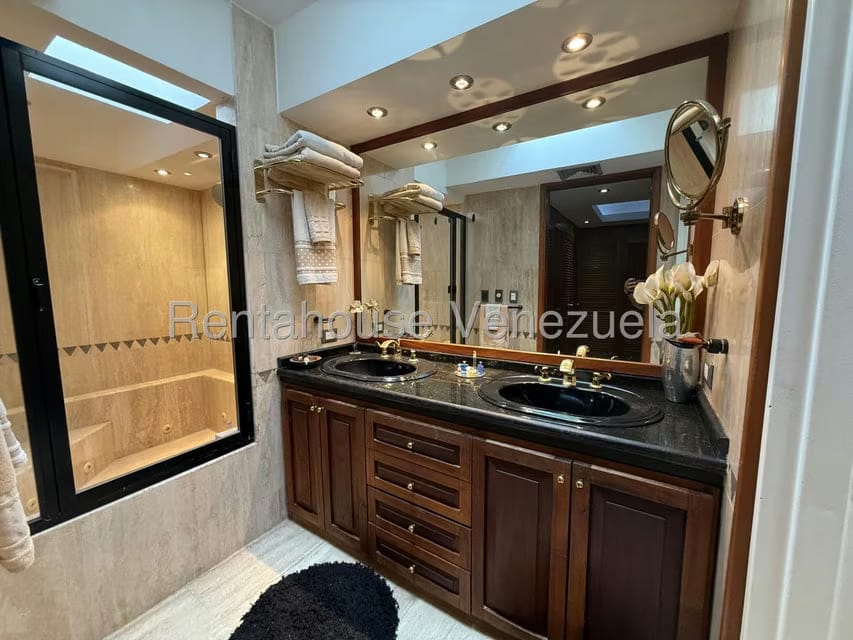 Apartamento (Penthouse) en Venta en Los Chorros, Distrito Metropolitano - 34