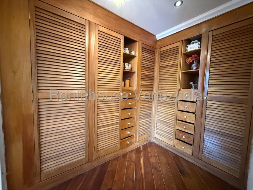 Apartamento (Penthouse) en Venta en Los Chorros, Distrito Metropolitano - 35