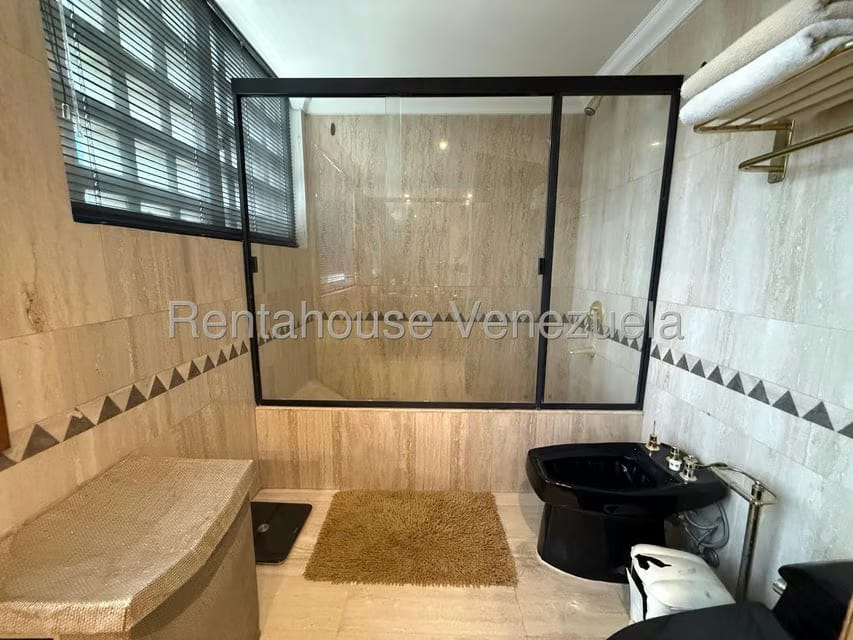 Apartamento (Penthouse) en Venta en Los Chorros, Distrito Metropolitano - 37