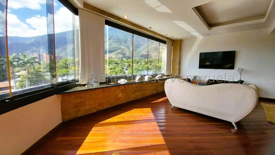 Apartamento (Penthouse) en Venta en Los Chorros, Distrito Metropolitano - 52
