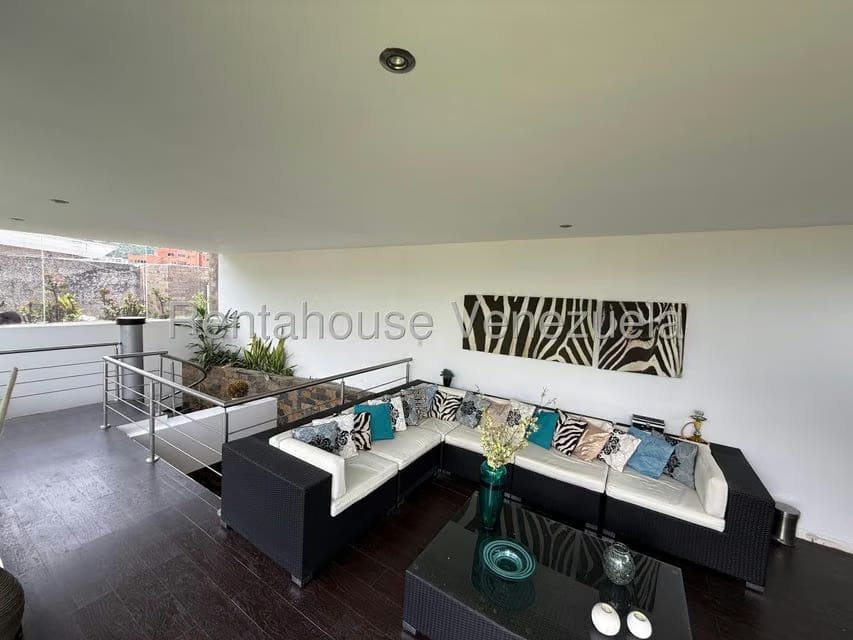Apartamento (Penthouse) en Venta en Los Chorros, Distrito Metropolitano - 59