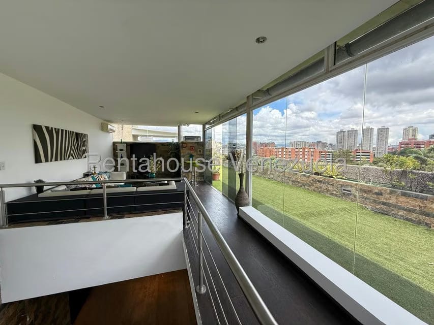 Apartamento (Penthouse) en Venta en Los Chorros, Distrito Metropolitano - 61