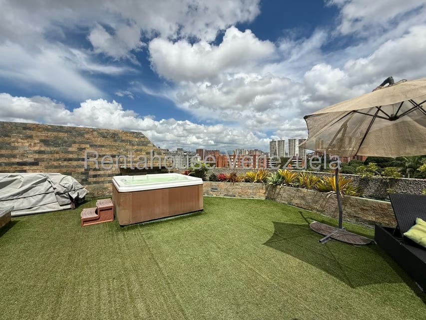 Apartamento (Penthouse) en Venta en Los Chorros, Distrito Metropolitano - 75