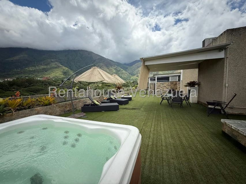Apartamento (Penthouse) en Venta en Los Chorros, Distrito Metropolitano - 85