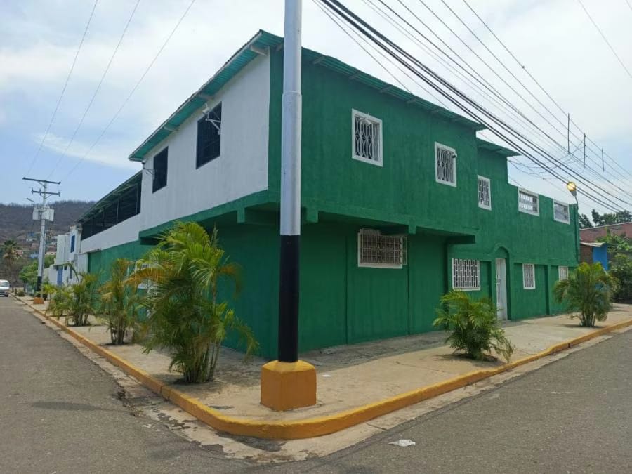 Galpon en Venta en Puerto la Cruz - 14