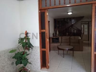 Comoda, amplia y bonita casa - 4