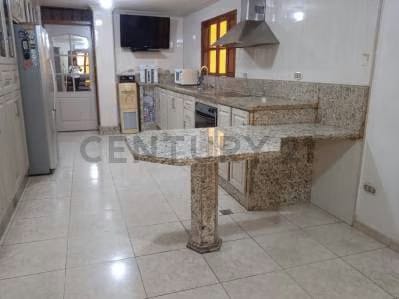 Comoda, amplia y bonita casa - 6