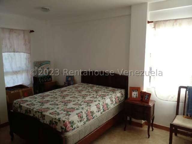 Casa (Duplex) en Venta en El Hatillo, Distrito Metropolitano - 16