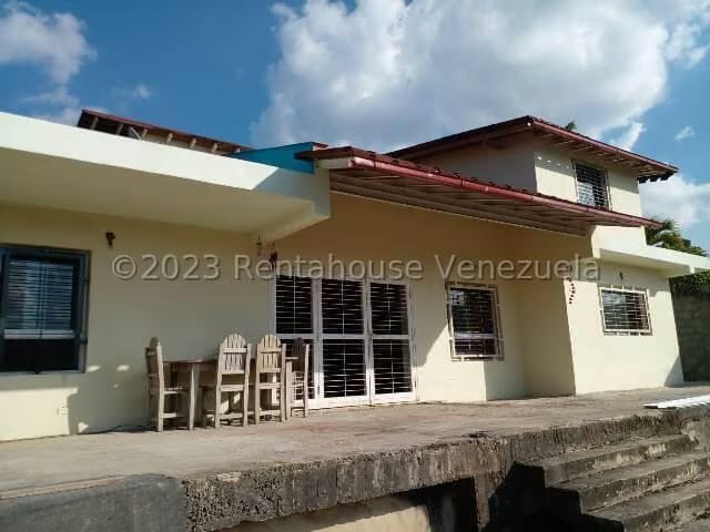 Casa (Duplex) en Venta en El Hatillo, Distrito Metropolitano - 36