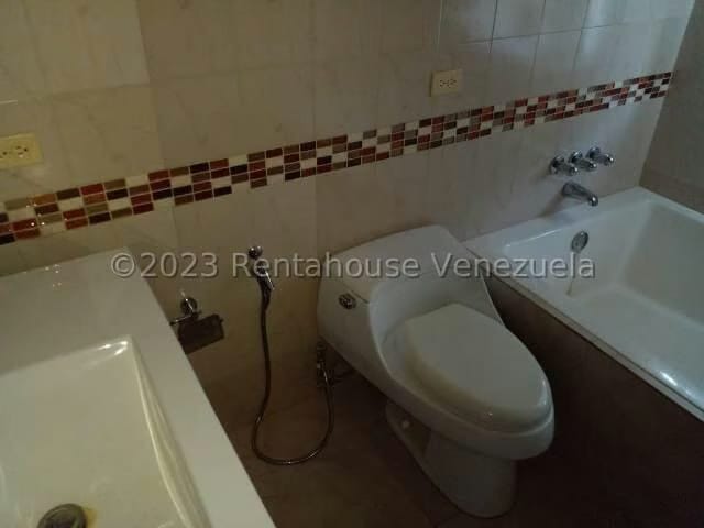 Casa (Duplex) en Venta en El Hatillo, Distrito Metropolitano - 9