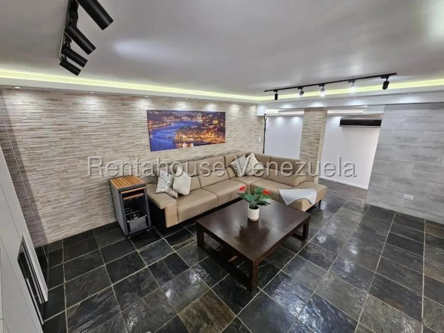 Casa en Venta en El marques Caracas - 3
