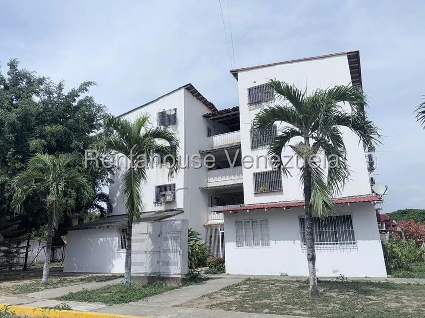 Apartamento (Planta Baja) en Venta en Apamate, Aragua