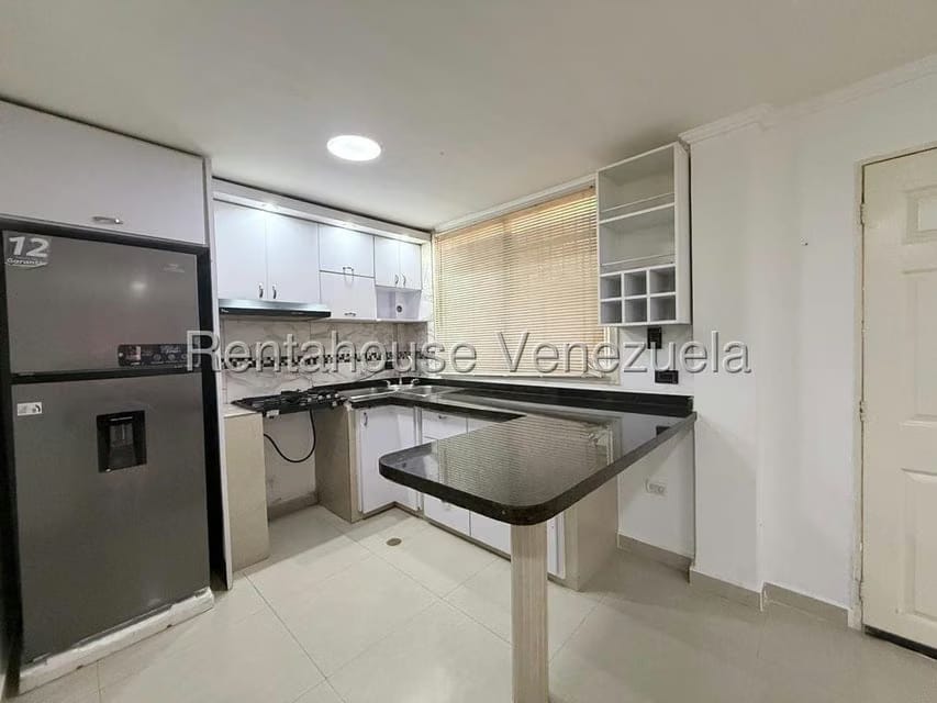 Apartamento (Planta Baja) en Venta en Apamate, Aragua - 3