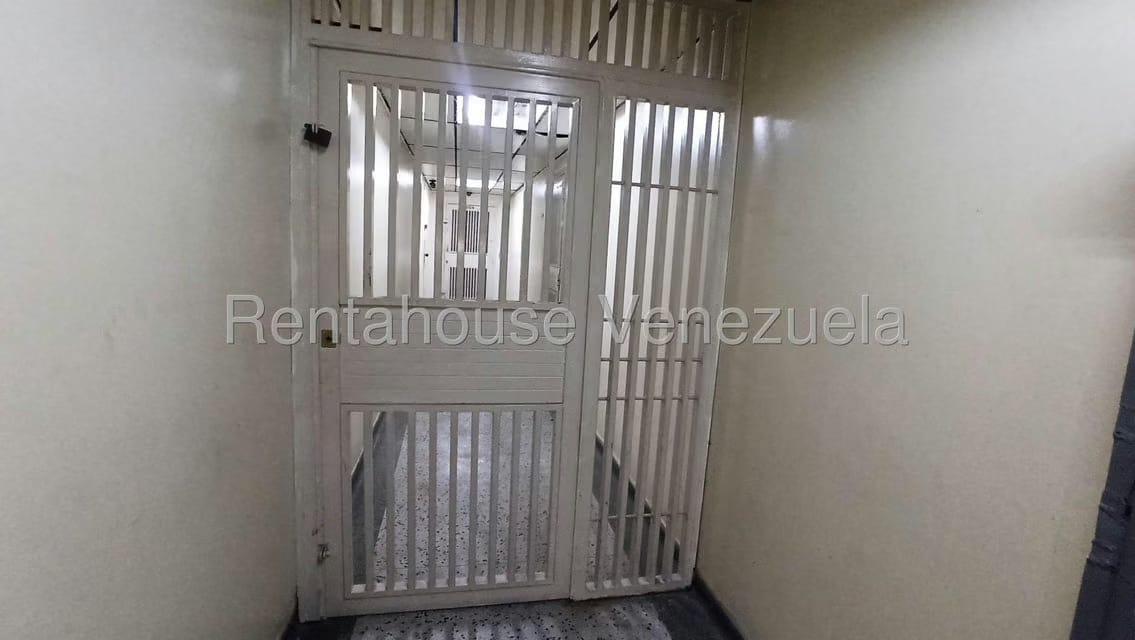 Comercial (Oficina) en Venta en Parroquia Altagracia, Distrito Metropolitano - 4