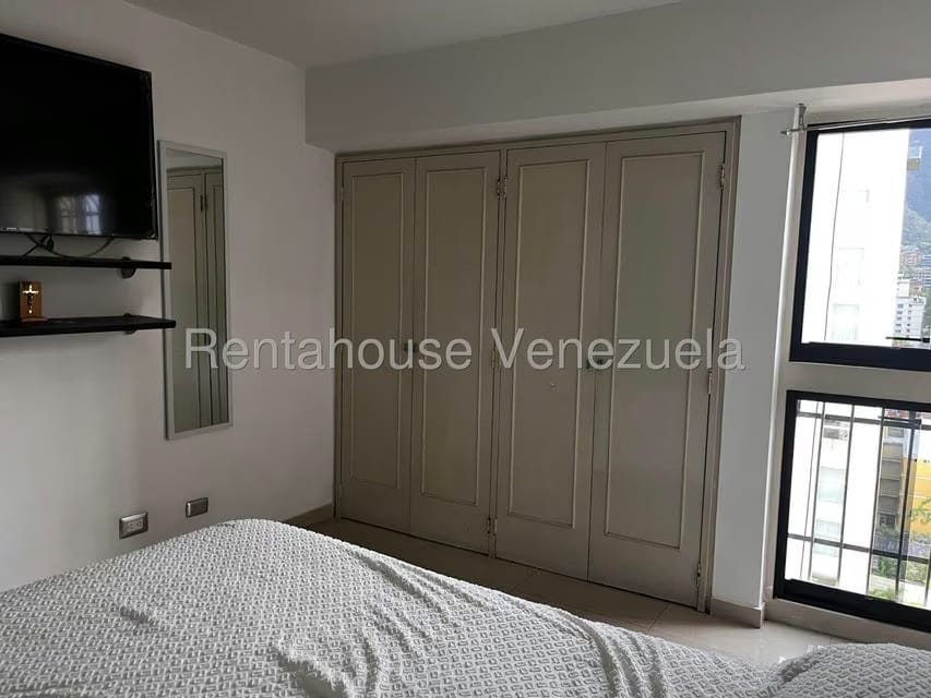 Apartamento (1 Nivel) en Alquiler en Santa Eduvigis, Distrito Metropolitano - 14