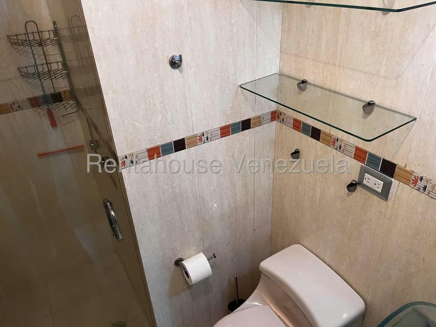 Apartamento (1 Nivel) en Alquiler en Santa Eduvigis, Distrito Metropolitano - 17