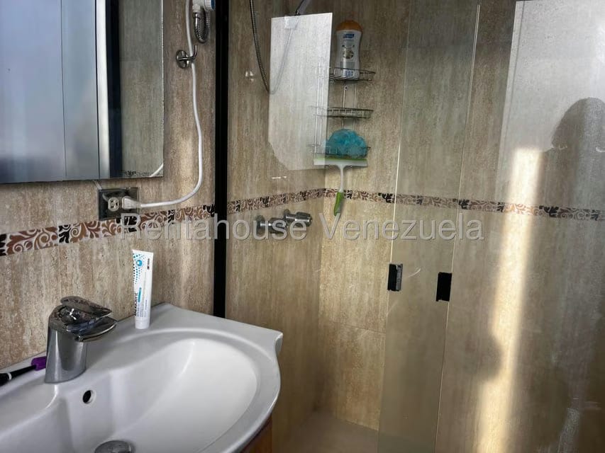 Apartamento (1 Nivel) en Alquiler en Santa Eduvigis, Distrito Metropolitano - 24