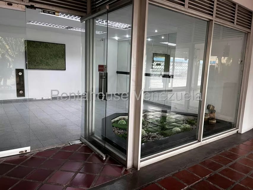Apartamento (1 Nivel) en Alquiler en Santa Eduvigis, Distrito Metropolitano - 27