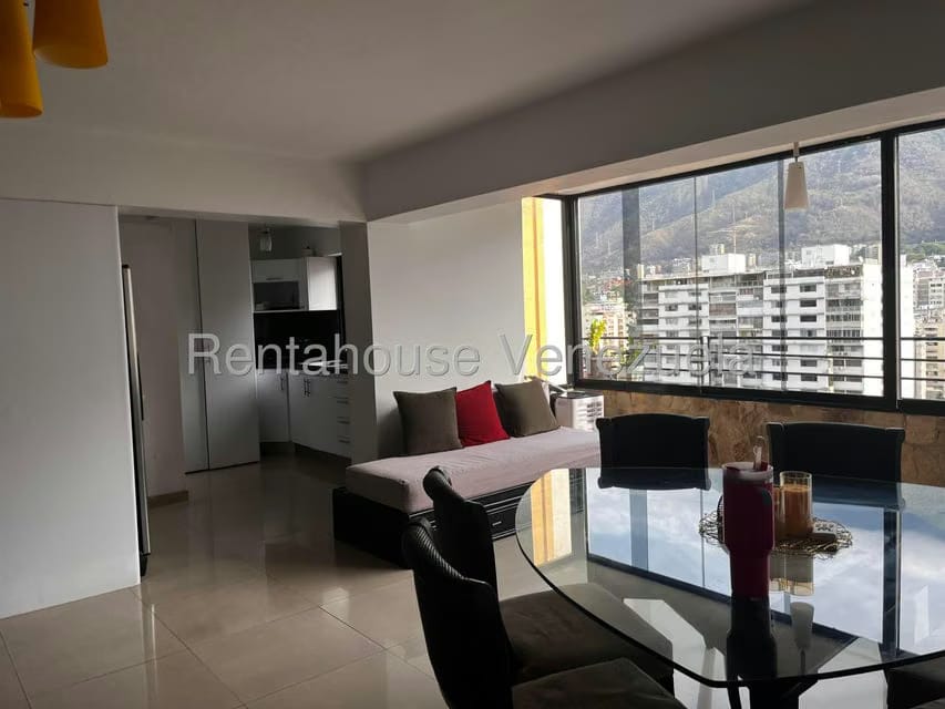 Apartamento (1 Nivel) en Alquiler en Santa Eduvigis, Distrito Metropolitano - 4