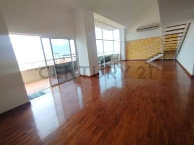 Penthouse en Venta Ubicado en Guatire - Frutas Condominiums - 3