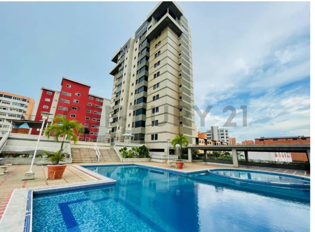 Apartamento PH en venta de 272 m2 Lecheria CR Ikabaru