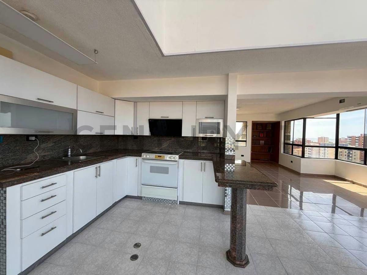 Apartamento PH en venta de 272 m2 Lecheria CR Ikabaru - 5