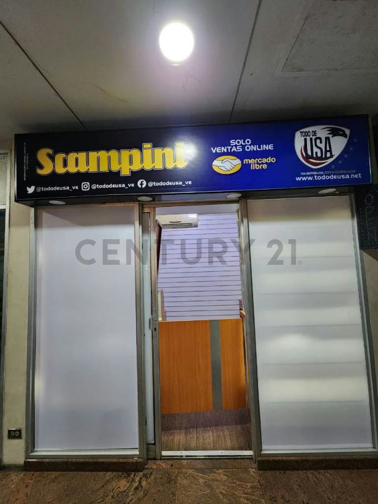 LOCAL CENTRO COMERCIAL REGINA