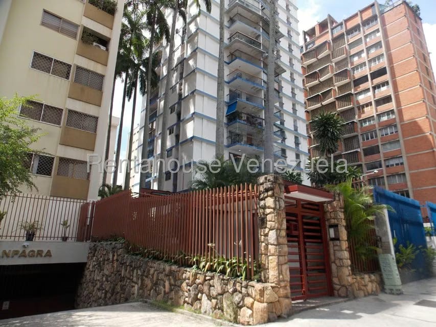 Apartamento (1 Nivel) en Alquiler en Los Palos Grandes, Distrito Metropolitano