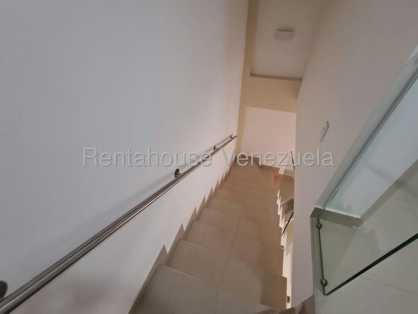 Townhouse (Duplex) en Venta en El Rincon, Carabobo - 18
