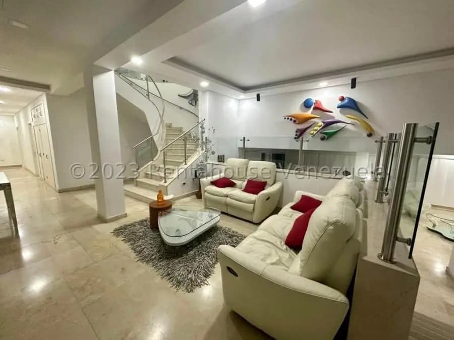 Casa en Venta en La Lagunita Caracas