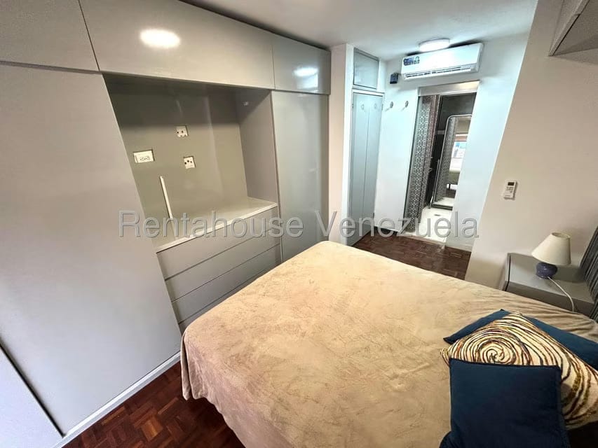 Apartamento (1 Nivel) en Alquiler en Santa Fe Sur, Distrito Metropolitano - 21