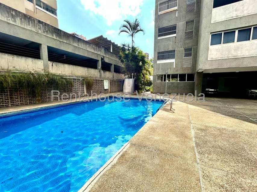 Apartamento (1 Nivel) en Alquiler en Santa Fe Sur, Distrito Metropolitano - 33