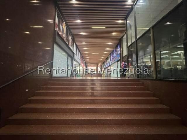 Comercial (Oficina) en Alquiler en Sabana Grande, Distrito Metropolitano - 12