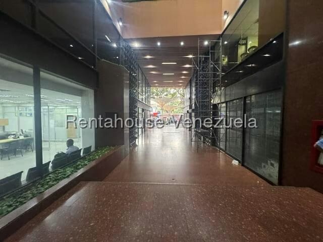 Comercial (Oficina) en Alquiler en Sabana Grande, Distrito Metropolitano - 13